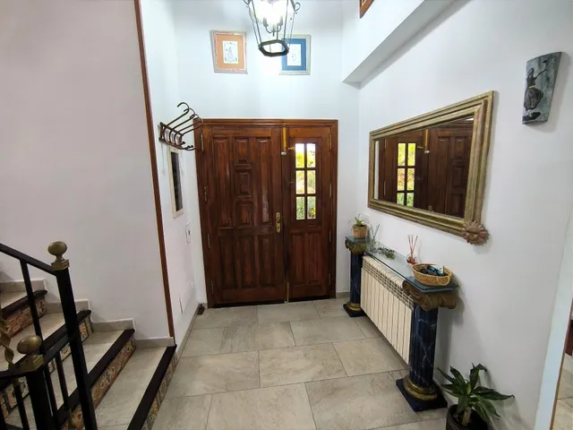 Precioso chalé unifamiliar aislado con piscina y amplio garaje — 19