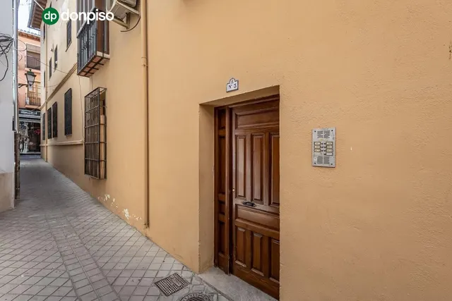 PISO TURÍSTICO JUNTO PLAZA DE DERECHO - GRANADA — 16