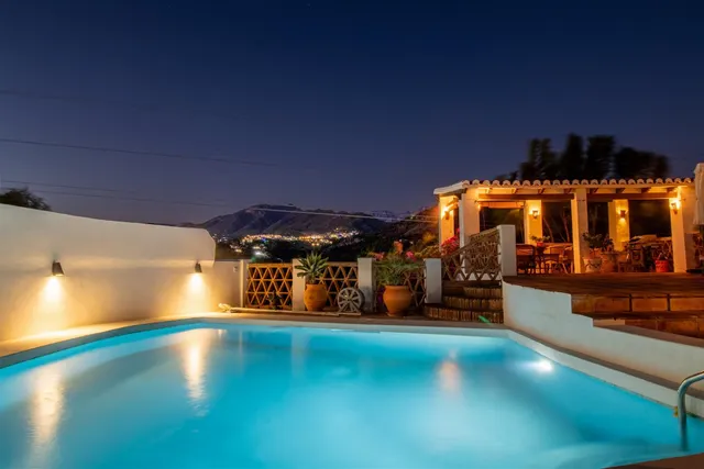 Encantadora villa con fantásticas zonas exteriores — 7