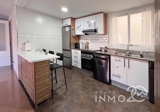 Se vende fantástico piso en de 113m2 utiles con garaje y trastero en Paiporta — 5