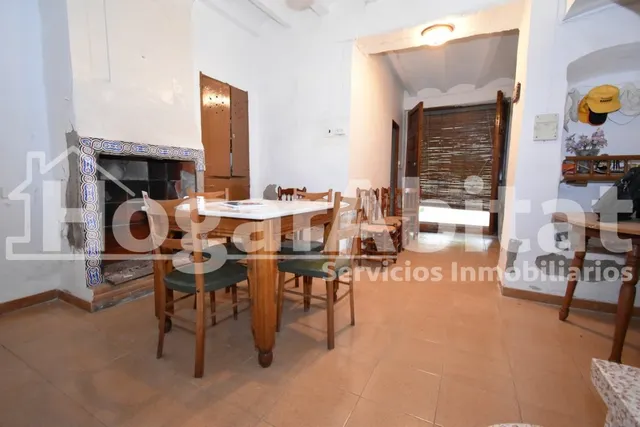 Casa de 2 alturas con TERRAZA cerca del Ayuntamiento — 7