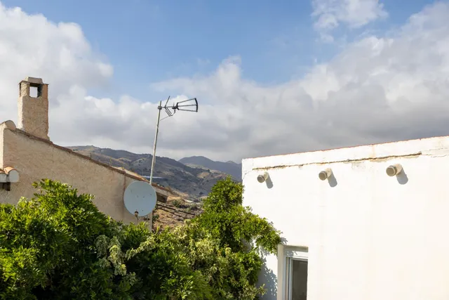 ¡Espectacular vivienda con vistas increíbles al mar y montaña! — 22