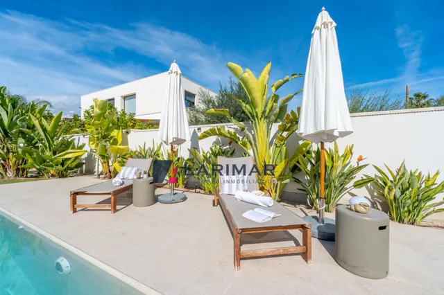 ✨ exclusiva propiedad en esquina con 393 m2 de parcela, piscina privada y energía solar en zona nou nazareth San Juan de Alicante — 9