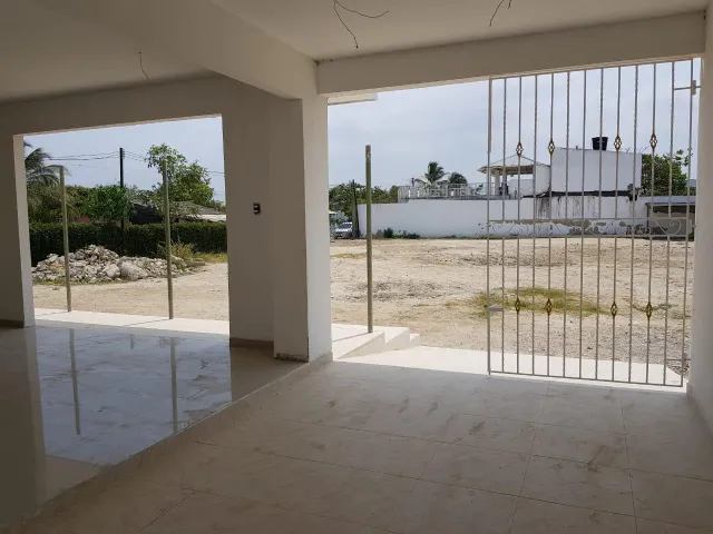 Casa con terreno 200m² en venta - Tierra Baja — 8