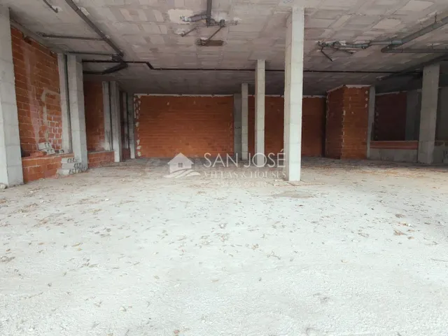 ESPECTACULAR LOCAL COMERCIAL EN MUY BUENA ZONA EN ASPE PRECI - foto 4