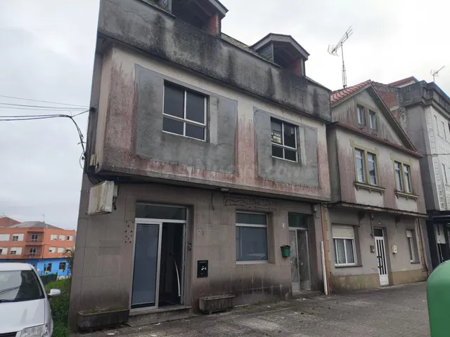 Edificio en Coristanco, San Roque