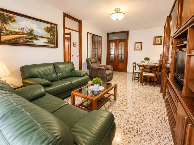 Piso de 3 dormitorios con garaje en La Paz - Málaga — 2