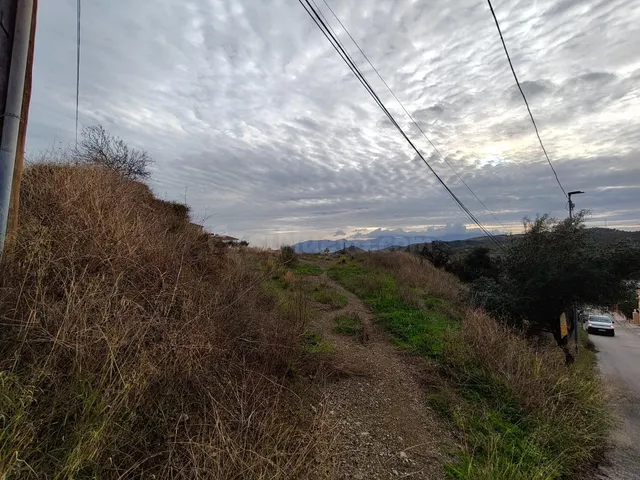 Oportunidad Única: Parcela Urbanizable de 2042m2 en Junta de - foto 5
