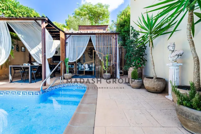 Casa independent amb piscina i gran parcel.la a Costa Cunit. - foto 4