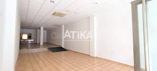 Local comercial 1 habitación 275m² en venta - El Llombo - foto 2