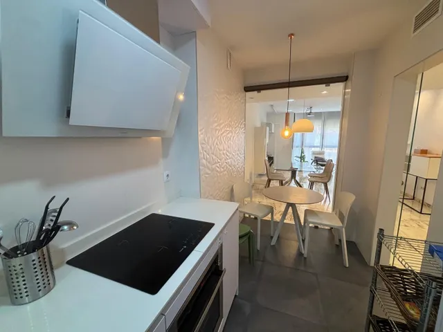 Vivienda en alquiler 4 dormitorios con garaje. Murcia Centro. — 6