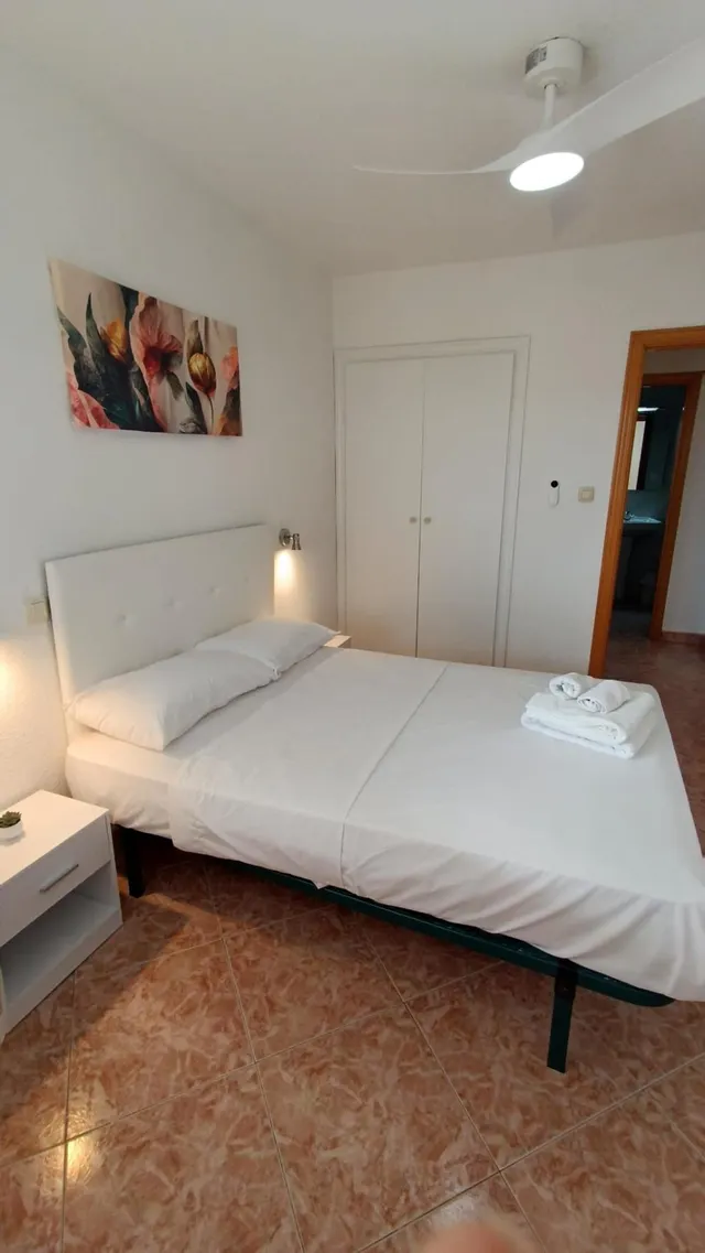 Magnífico Piso en Primera Línea de Mar en La Pineda.¡¡¡Con LICENCIA TURÍSTICA!!! — 14