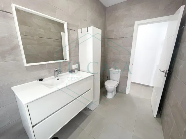 Se vende chalet de diseño moderno hipotecable — 17