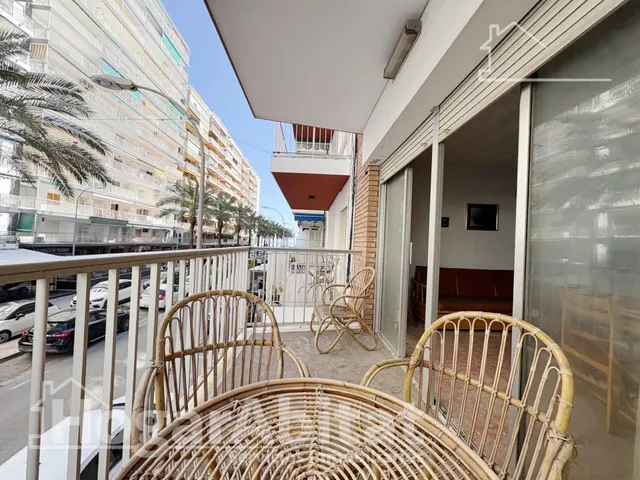 CON GARAJE Y TERRAZA JUNTO AL MAR — 13