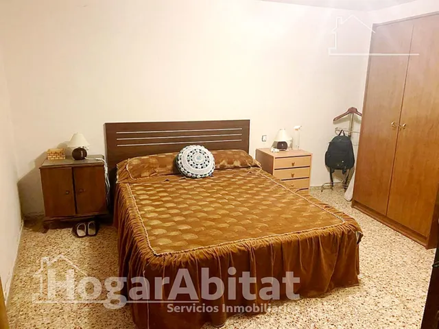 ESPACIOSA CASA CON TERRAZA Y GARAJE — 9