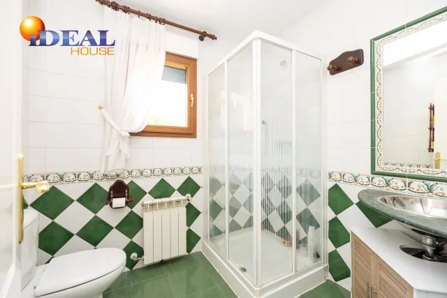 GRAN CASA CON PISCINA EN COLINAS BERMEJAS, MONACHIL — 41