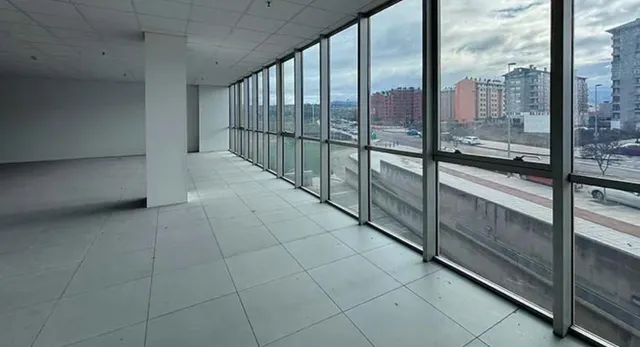 CONJUNTO DE 3 OFICINAS EN LA TORRE DE LA ROSALEDA — 8