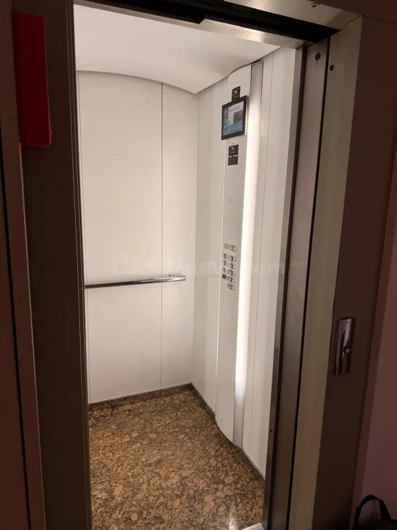 Ático dúplex con terrazas, garaje y trastero — 35