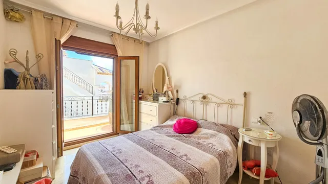 Casa 2 habitaciones 97m² en venta - PAU 8 — 10