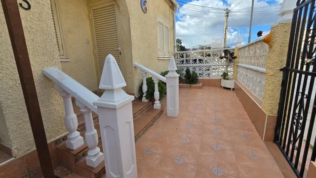 ¡Encantador Bungalow en San Fulgencio, listo para entrar a vivir! ✨ — 3