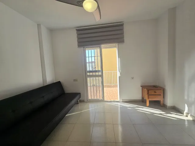Casa adosada de 2 dormitorios con terrazas, piscina y garaje en Torremolinos — 15