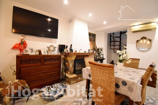 BONITO DÚPLEX ALTO Y AMPLIO CON BALCÓN Y ASCENSOR - foto 4