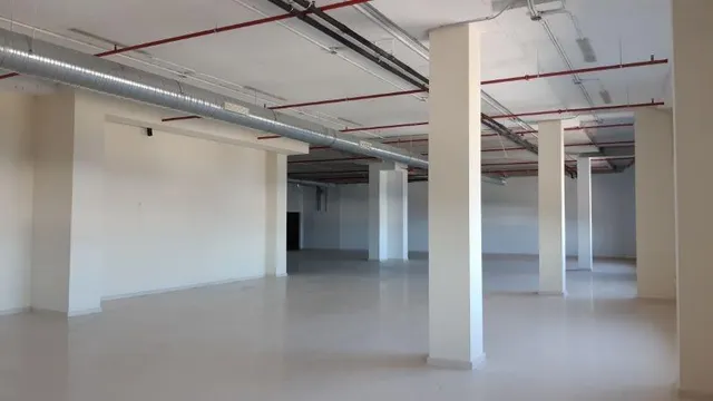 NAVE EN VENTA EN EL PTL VALLADARES (VIGO) — 22
