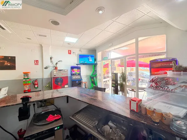 EN VENTA LOCAL EN PLENO FUNCCIONAMIENTO EN LA AVENIDA LIBERT - foto 3