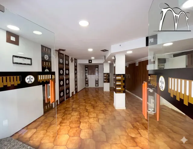 LOCAL DE 99 M2 EN TERRASSA - foto 3