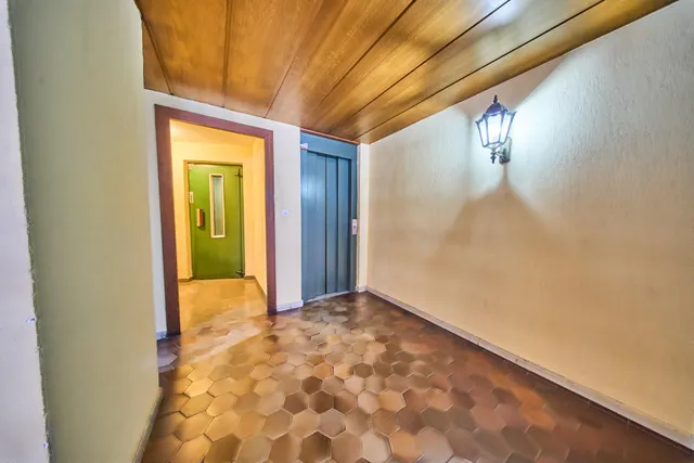 Residencia exclusiva en Paseo del Salón con vistas despejadas — 41