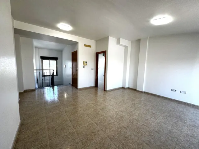 Viviendas y áticos de obra nueva sin honorarios al comprador - foto 5