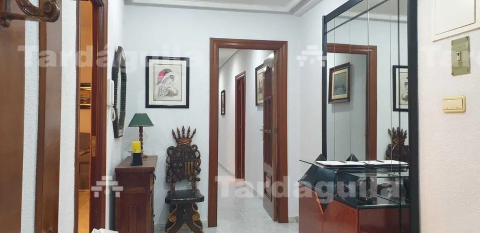 VIVIENDA DE 180 M2 EN LA PLAZA OESTE