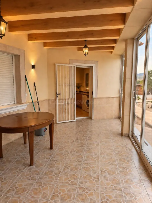 Chalet con piscina privada y parcela — 4