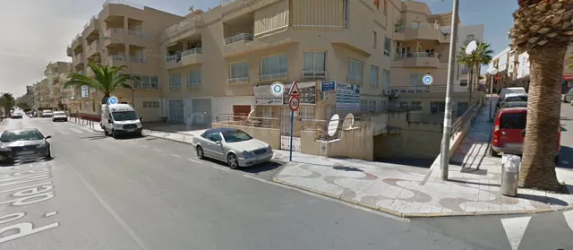Local Comercial en Venta con Ubicación Inmejorable en Garruc - foto 3