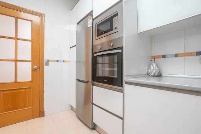 Barrio araceli - almeria: 2 habitaciones + baño + aseo + patio + lavadero + ascensor — 26