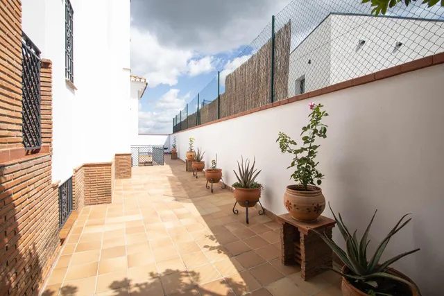 CHALET INDEPENDIENTE CON PISCINA — 8