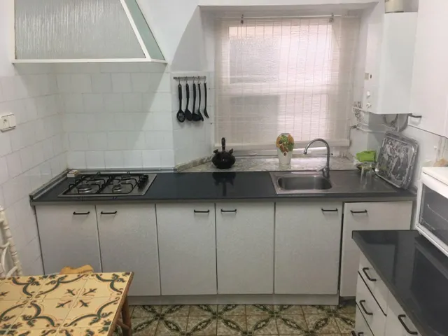 Oportunidad Única en Benalúa: Edificio con Potencial de Desarrollo — 21