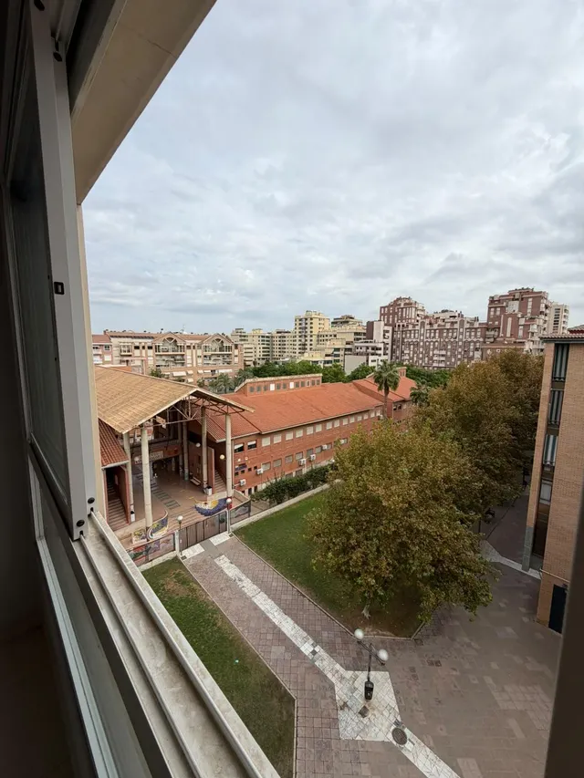 Magnifico piso en juan carlos i — 34