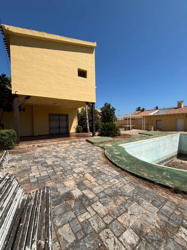 Exclusiva villa con piscina en Los Urrutias, Mar Menor — 50