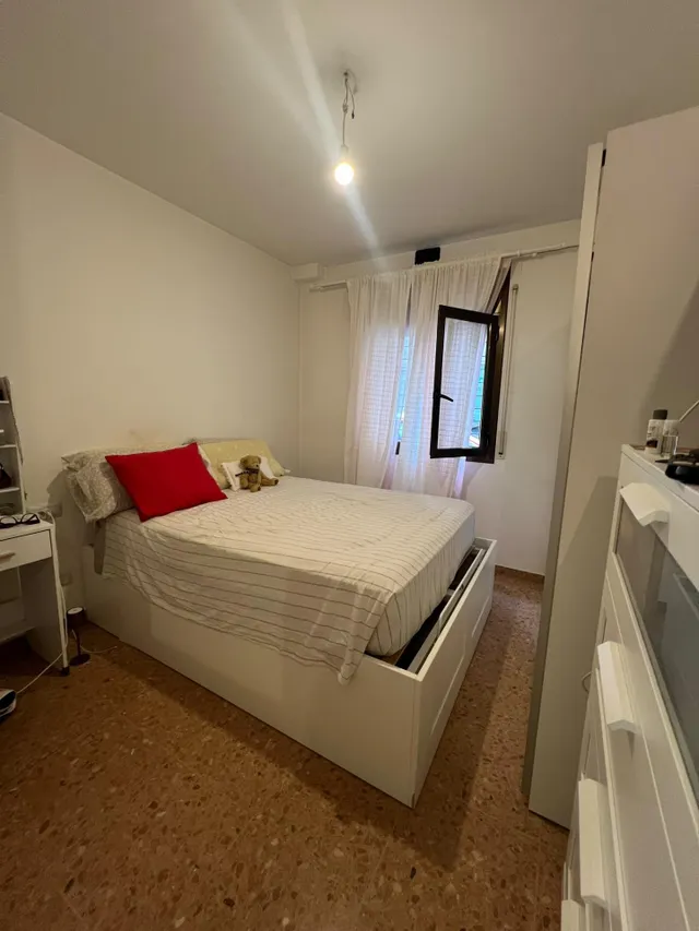 Planta baja de 3 habitaciones en el Eixample, junto a la Rambla de Sabadell — 10