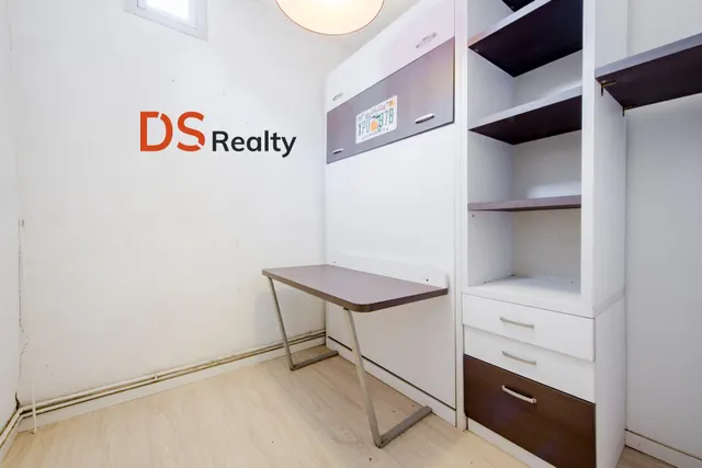 Ds realty presenta | piso 3+1 con dos balcones en malasaña. — 26