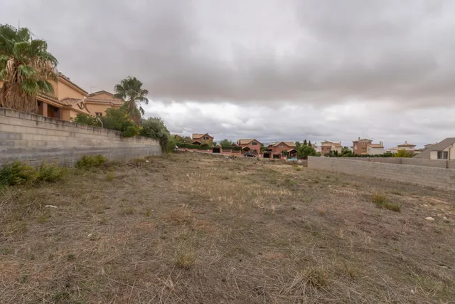 VENTA DE PARCELA EN LA URBANIZACIÓN CAÑADAS DEL PARQUE — 22