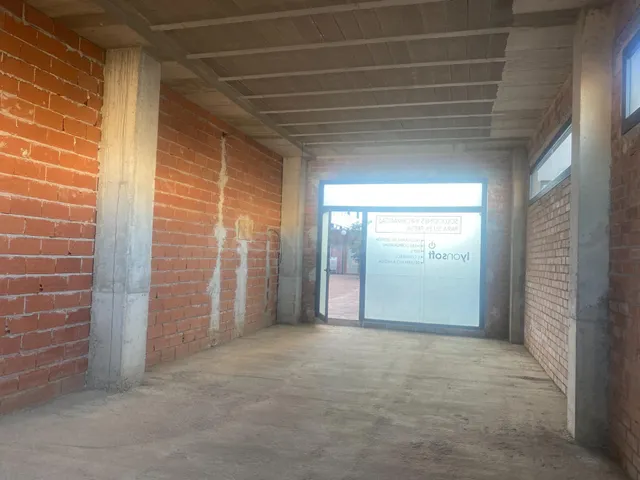 OFICINA/LOCAL EN ALQUILER EN CENTRO DE NEGOCIOS SUR - foto 5