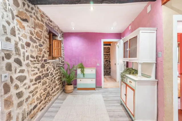CASA DE PIEDRA 3 hab y 2 baños, TEJADO NUEVO Y FINCA EDIFICA - foto 4