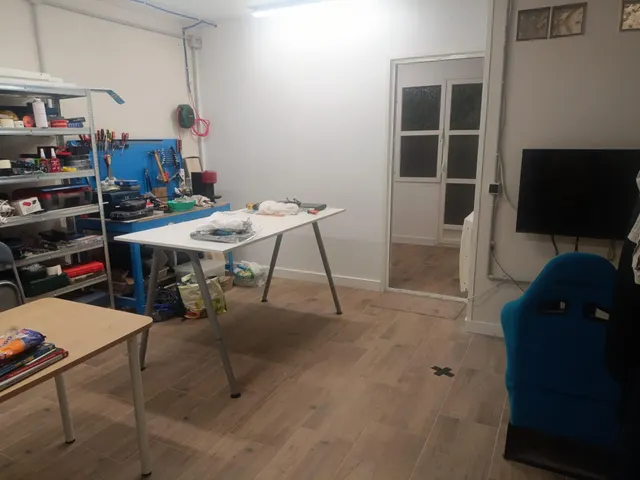 LOCAL TERMINADO CÉNTRICO — 49