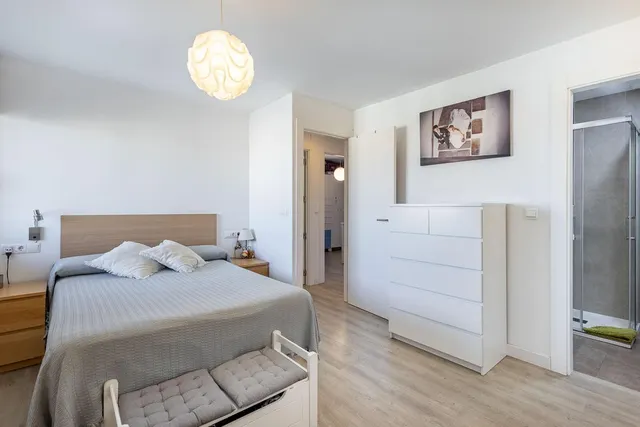 PISO REFORMADO CON VISTAS PANORÁMICAS A UN PASO DEL CENTRO DE GRANADA — 23