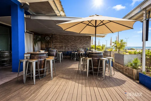 Empuriabrava | Traspaso de restaurante bar en primera línea  - foto 5
