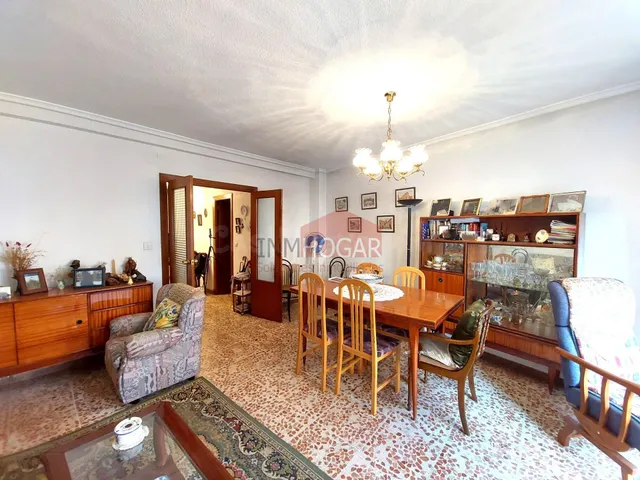 INMHOGAR ARÉVALO VENDE AMPLIA VIVIENDA EN EL CENTRO - foto 3