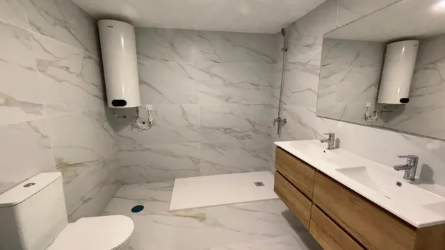 PISO EN PLANTA BAJA BARRIO EL NARANJO — 12