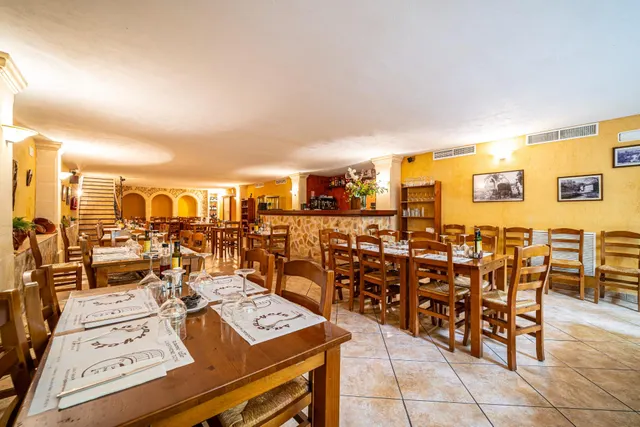 Restaurante de 541m2 en pleno funcionamiento en Maria de la Salud — 20